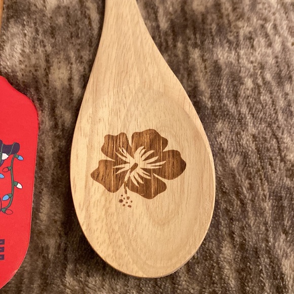 Disney Lilo & Stitch Christmas Holiday Winter Silicon Spatula & Wooden Spoon Set - Picture 3 of 3